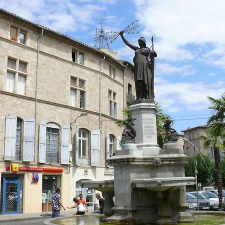 Historical Center Of Pezenas Daire Dış mekan fotoğraf